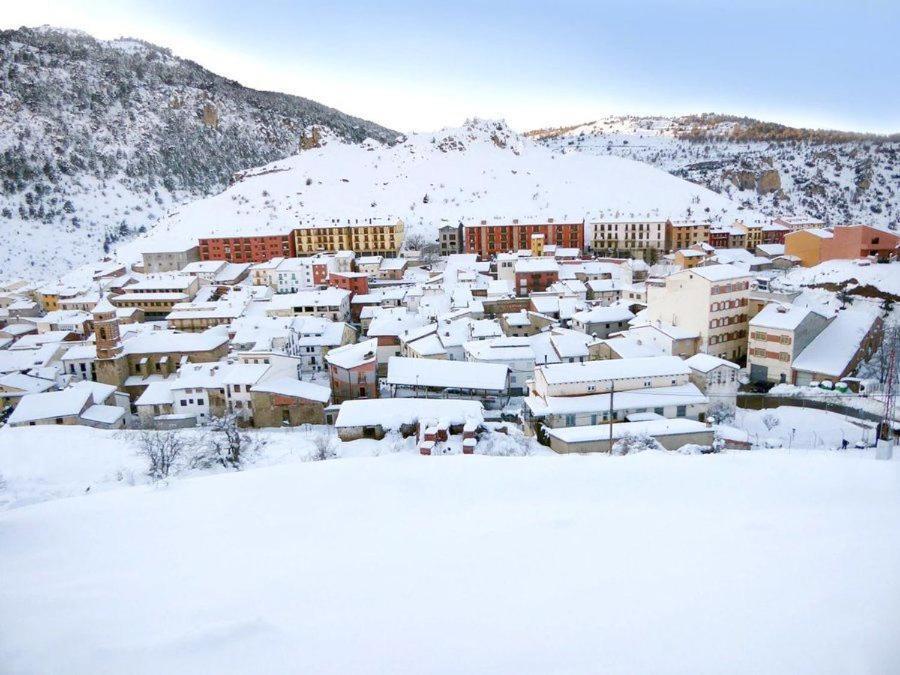 كامارينا دي لا سييرا Javalambre Mountain Superski المظهر الخارجي الصورة